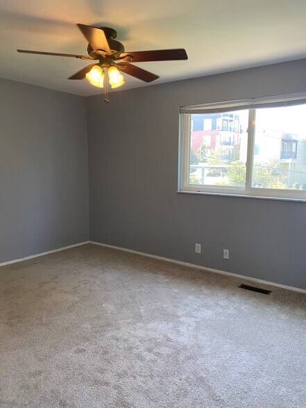 Primary Bedroom - 1044 Willow Brook Dr