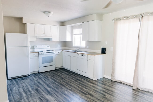 Building Photo - 2018-2020 S Owyhee