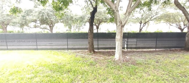 Building Photo - 2616 SE 14th Ave