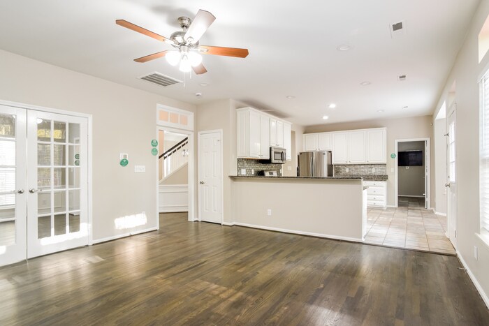 Building Photo - 8933 Newgard Ct