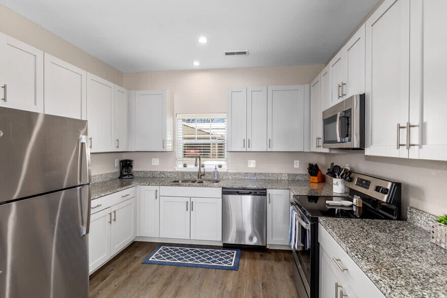 Building Photo - 3982 Malbec Dr