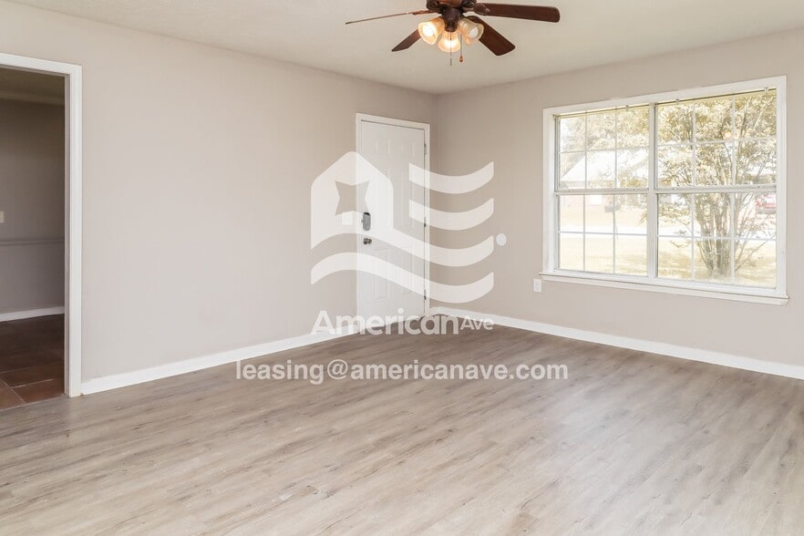 Building Photo - 103 Rolling Hills Blvd