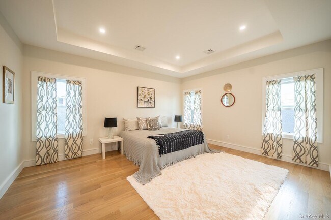 Building Photo - 60 Ramble Ln