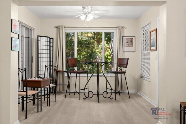 Building Photo - Charming 2BR/2BA Sarasota Retreat Near UTC - Annual Lease
