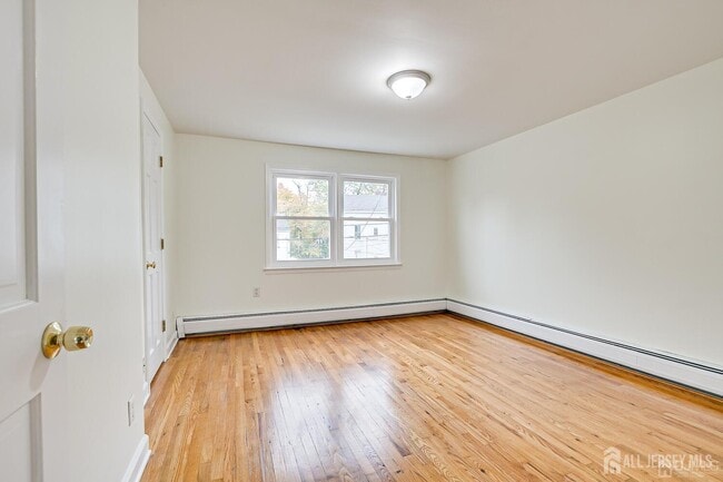 Building Photo - 35 Victory Ct