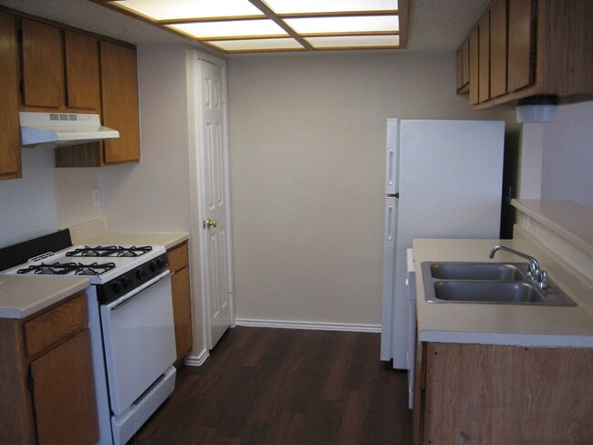 Building Photo - 9313 Kempler Dr