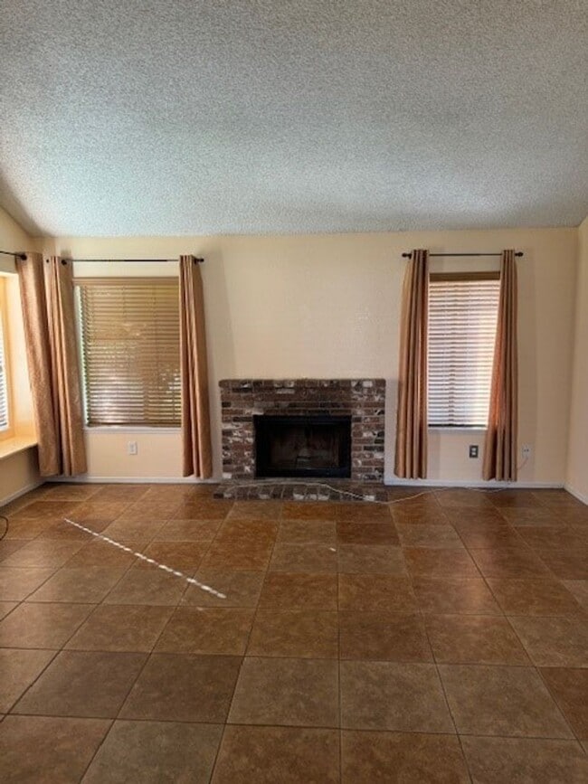 Building Photo - 3512 Snowflake Ct