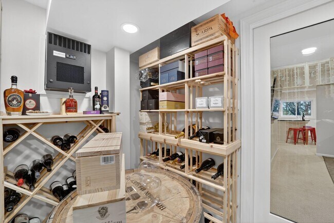 Building Photo - 5115 Cape Cod Ct