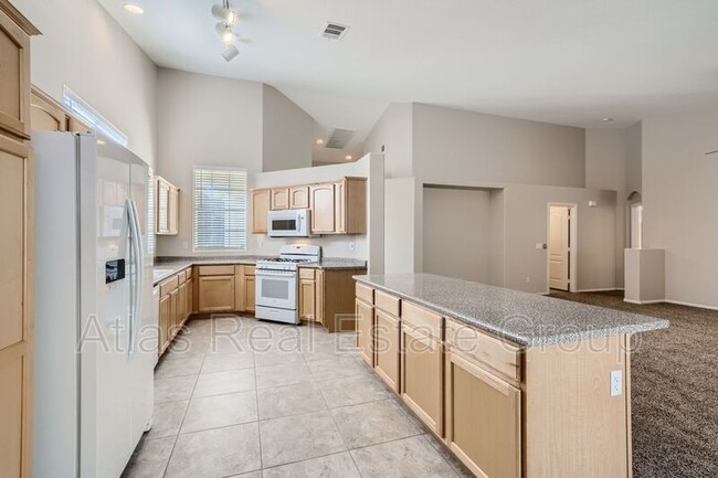 Building Photo - 7511 Trickling Wash Dr