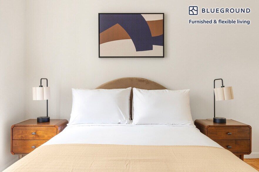 Building Photo - 85 John St