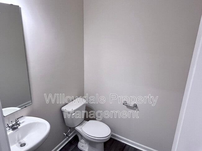 Building Photo - 303 Parker Sta Ave