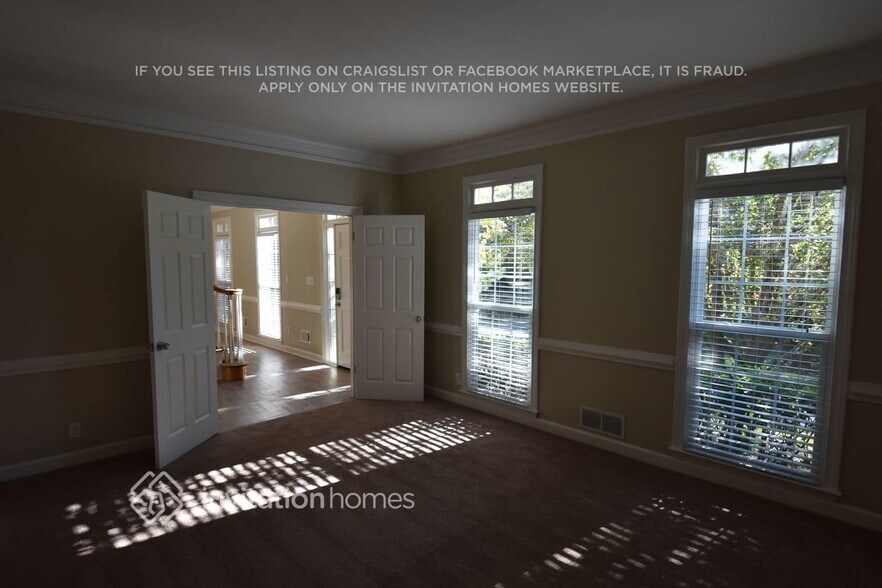 Building Photo - 725 Redlion Run