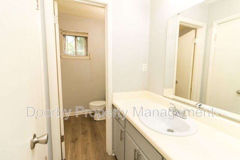 Building Photo - 5031 Cameron Ln