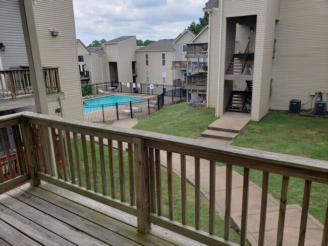 Primary Photo - South Nashville Flat Overlooking Pool