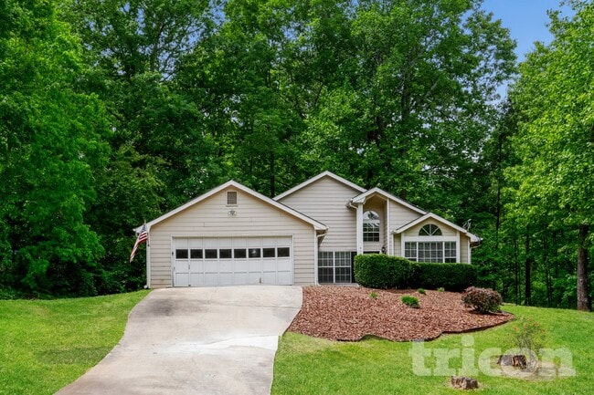 Building Photo - 4122 Autumn Lake Dr