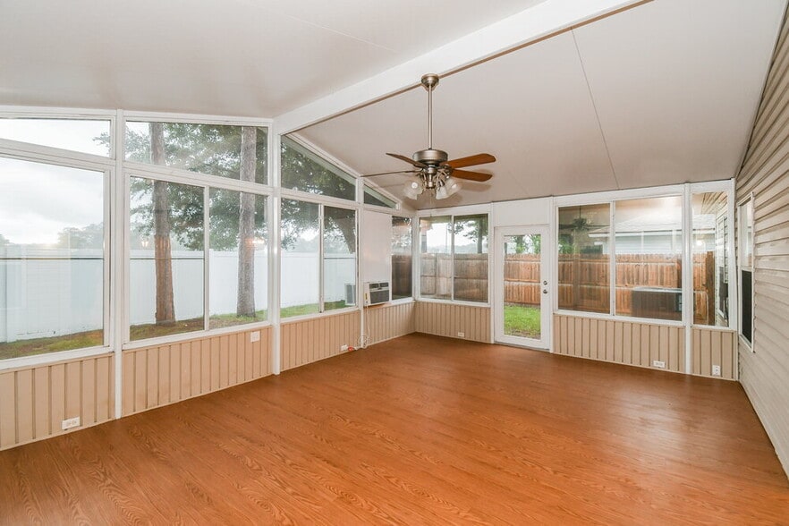 Building Photo - 13558 Ashford Wood Ct W