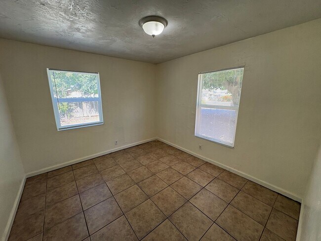Building Photo - 1265 I St
