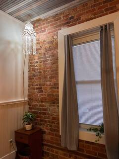 Building Photo - 1035 S Jones St