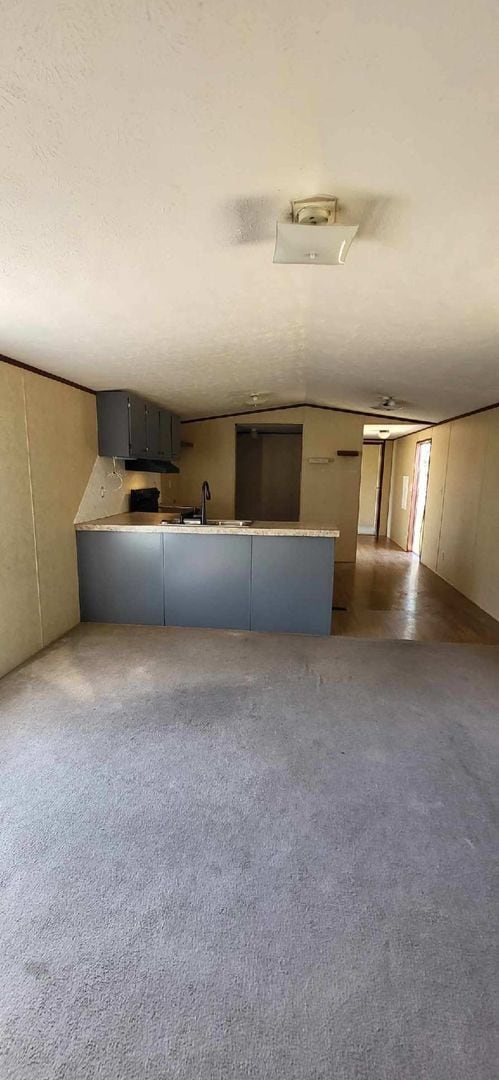 Building Photo - 2/1 single wide outside city limits