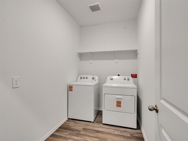 Building Photo - 24863 Springbluff Vly