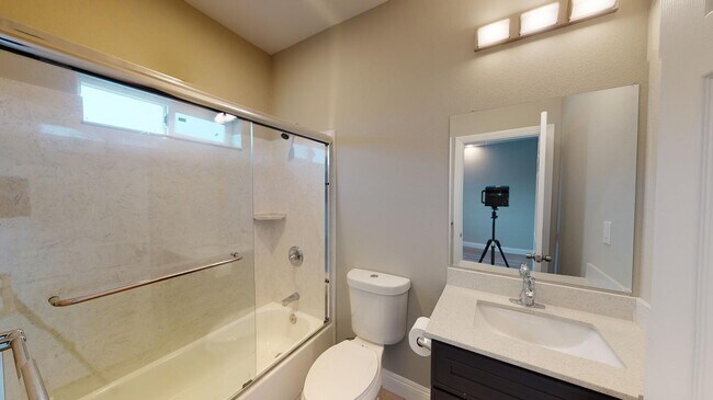 Building Photo - 25105 Del Mar Ave