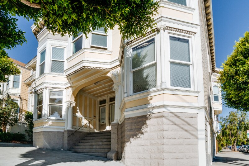 Building Photo - 1043-1049-1049 Noe St
