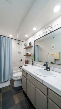 Building Photo - 27692 Emerald