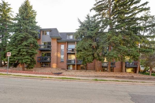 Building Photo - 1065 University Ave