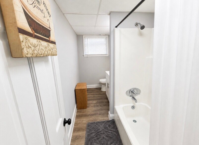 Building Photo - 4491 Buckingham Cir