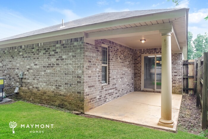 Building Photo - 243 Bermuda Lakes Dr