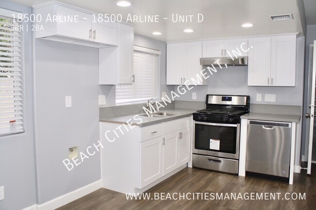 Building Photo - Remodeled 3 Bed, 2.5 Bath Town Home with A...