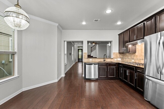 Building Photo - 9621 Solana Vista Loop