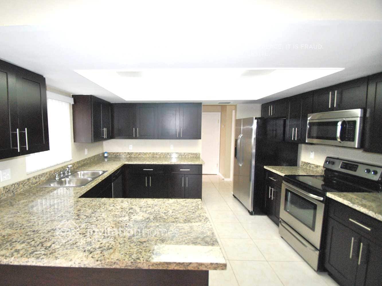 Building Photo - 22888 Greenview Terrace