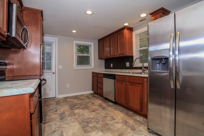 Building Photo - Beautiful 3 bedroom Home in Union