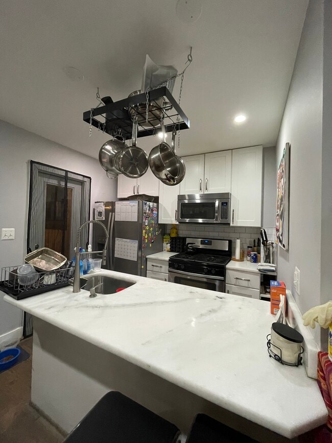 Building Photo - 1323 Dexter Ter SE