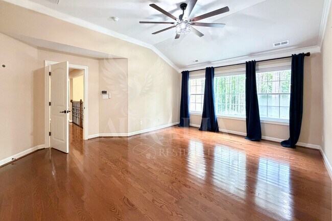 Building Photo - 5604 Pine Rock Ct
