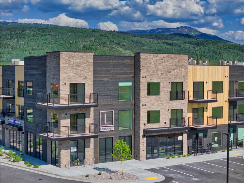 Building Photo - The Larkspur