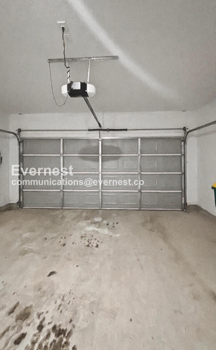 Building Photo - 737 Freedom Cir