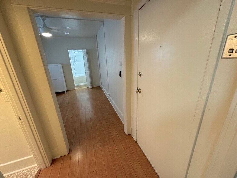 Building Photo - 40 Brooks Ave