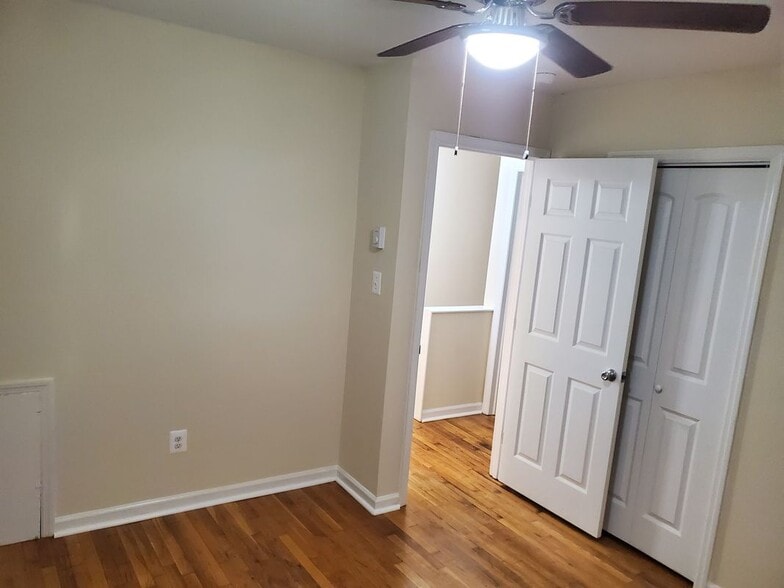 Building Photo - 117 S Shenandoah Ave