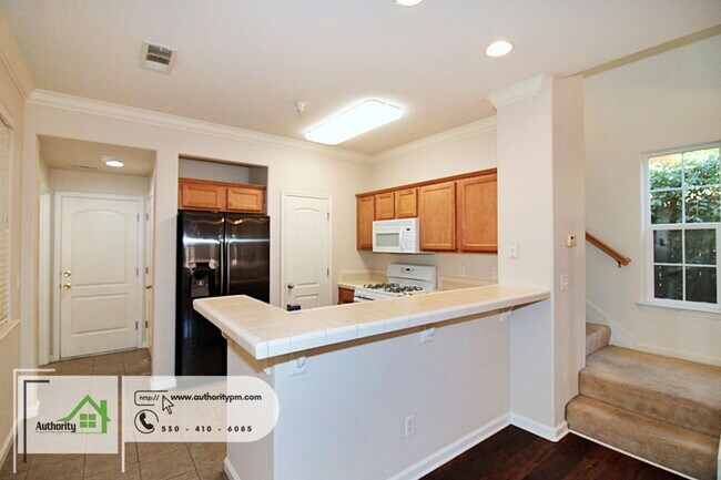 Building Photo - 2109 Vienna Way