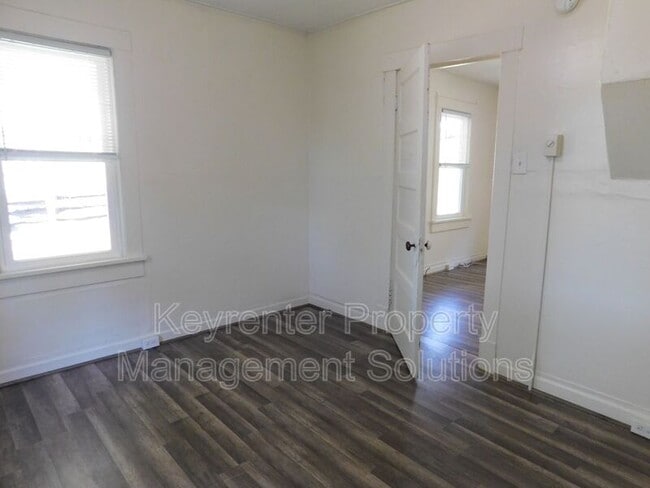 Building Photo - 202 Wilson Ave