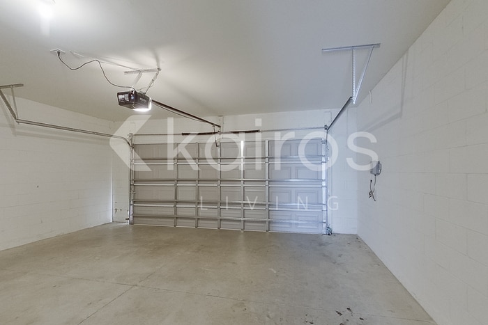 Building Photo - 32165 Katelin Cir