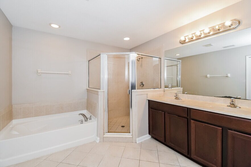 Building Photo - 3645C Creswick Cir
