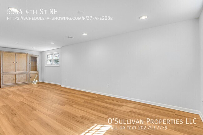 Building Photo - 5544 4th St NE