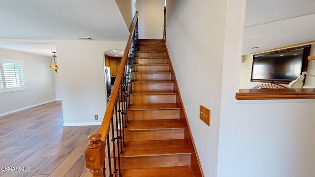 Building Photo - 2431 Deerfield Ct
