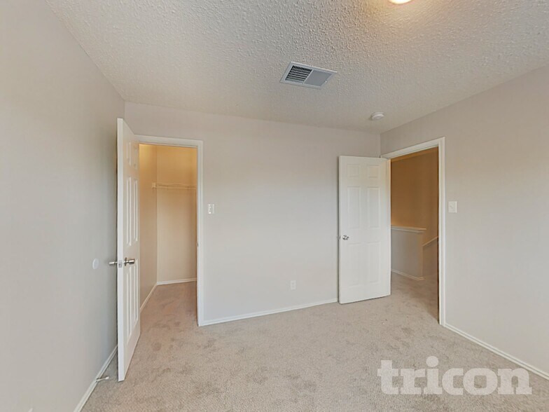 Building Photo - 7010 Flint View