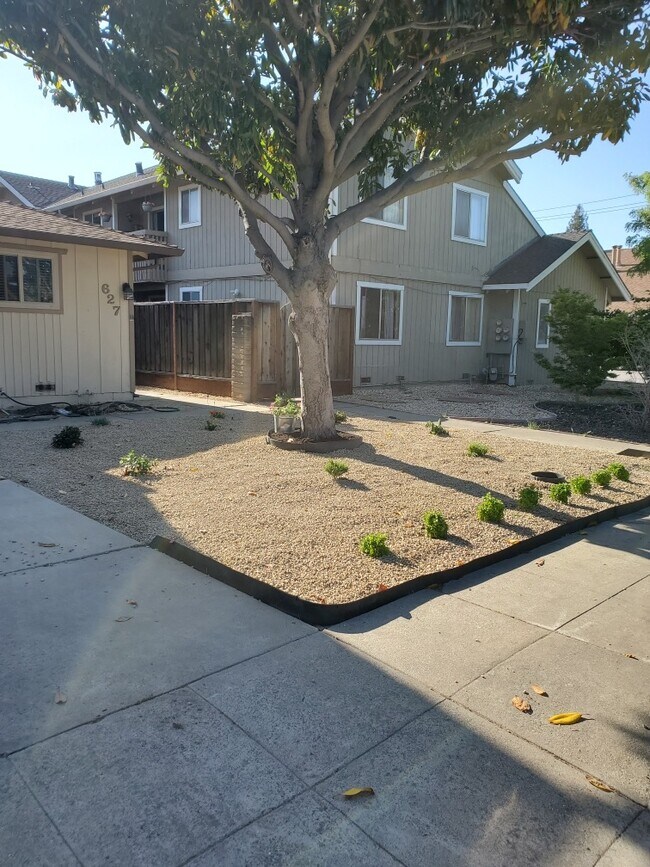 Front of unit - 627 Timberpine Ave