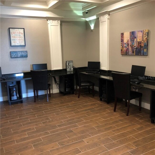 Building Photo - 1300 Eastern Pecan Pl