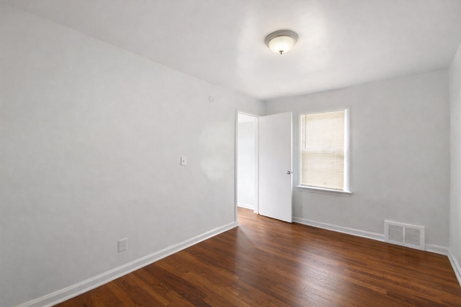 Building Photo - 19983 Norwood St